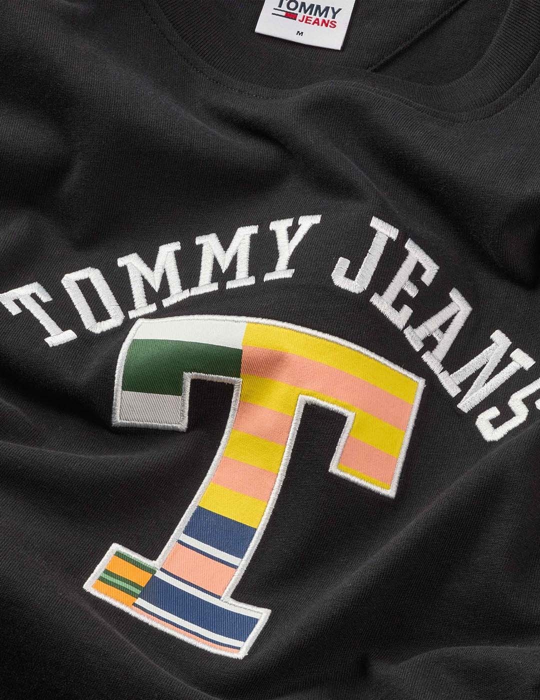 CAMISETA TOMMY JEANS CLASSIC CURVED LUXE TEE BDS BLACK
