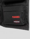 CHAQUETA EASTPAK X PLEASURES VEST  BLACK