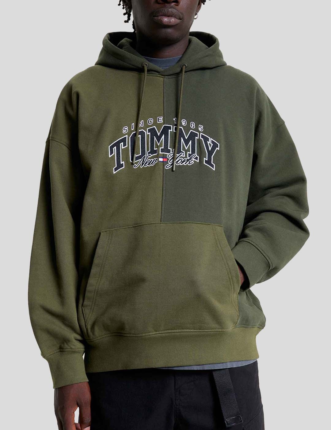 SUDADERA TOMMY JEANS RELAXED VARSITY BICOLOR HOODIE MR1 GREEN