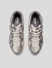 ZAPATILLAS NEW BALANCE 1906A AD SILVER METALLIC/CASTLEROCK