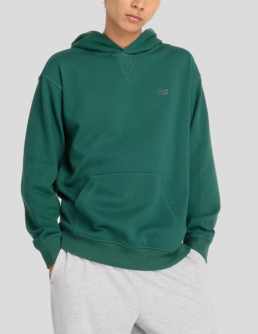 SUDADERA NEW BALANCE ATHLETICS FRENCH TERRY HOODIE  NIGHTWATCH GREEN