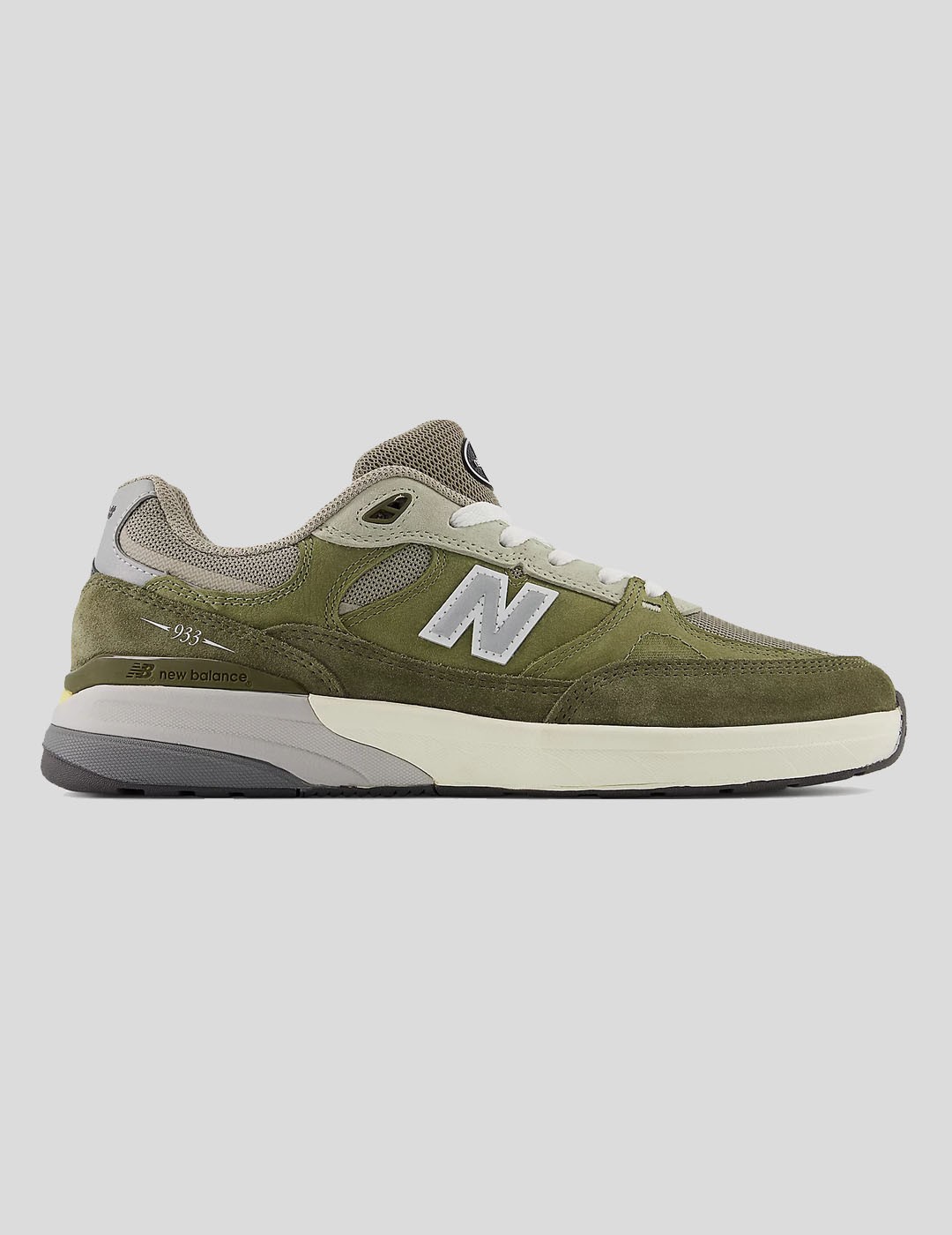 ZAPATILLAS NEW BALANCE NUMERIC 933 X ANDREW REYNOLDS OLIVE