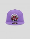 GORRA NEW ERA NBA HARDWOOD TORONTO RAPTORS 59FIFTY  PURPLE