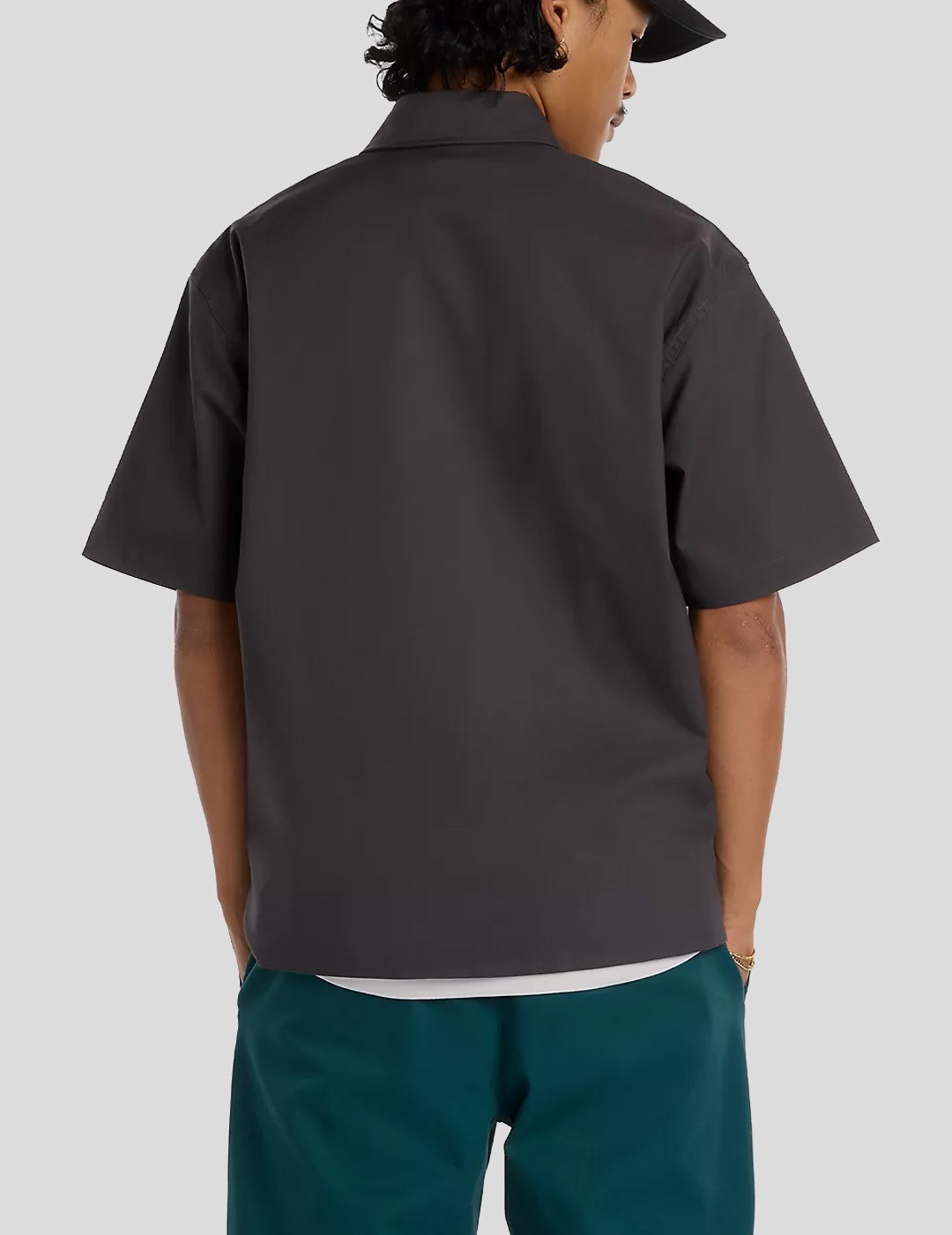 CAMISETA NEW BALANCE NUMERIC BUTTON UP SHIRT   FADED BLACK