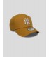 GORRA NEW ERA MLB LEAGUE ESSENTIAL NY YANKEES 9FORTY  BEIGE