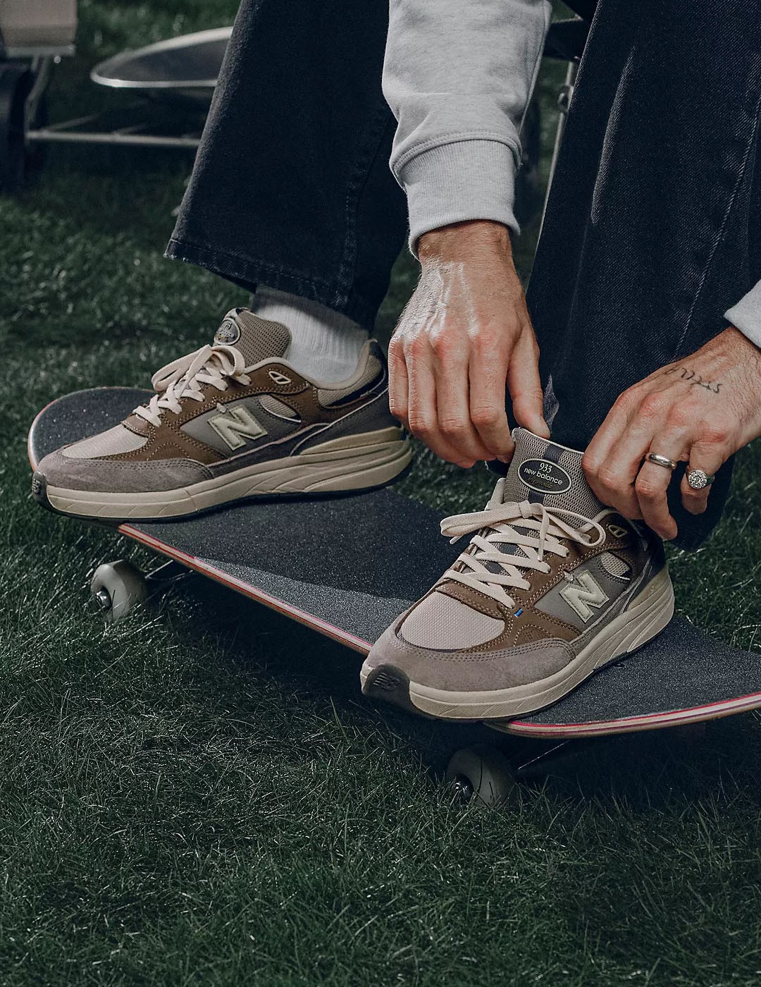 ZAPATILLAS NEW BALANCE NUMERIC 933 X ANDREW REYNOLDS GREY DAYS MARBLEHEAD-ISLAND BLUE