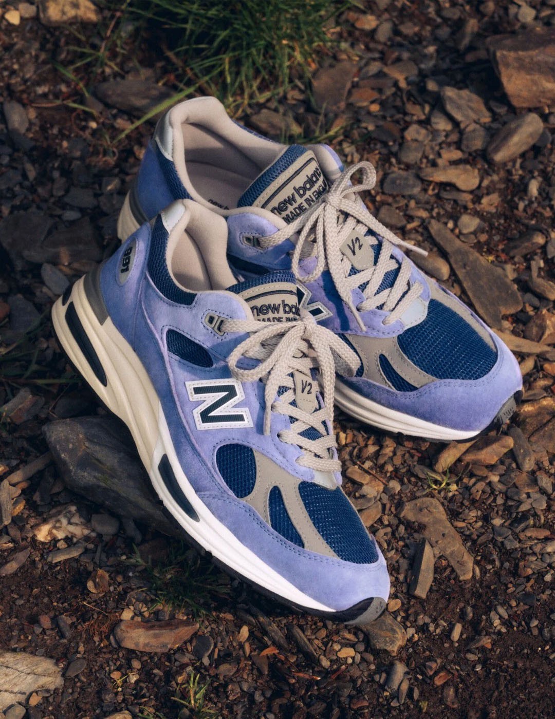 ZAPATILLAS NEW BALANCE 991 V2 "MADE IN UK"  BAJA BLUE-DEEP ULTRAMARINE-MOON MIST