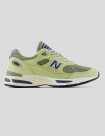 ZAPATILLAS NEW BALANCE 991 V2 "MADE IN UK"  GREEN BANANA-MOSS-MOON MINT