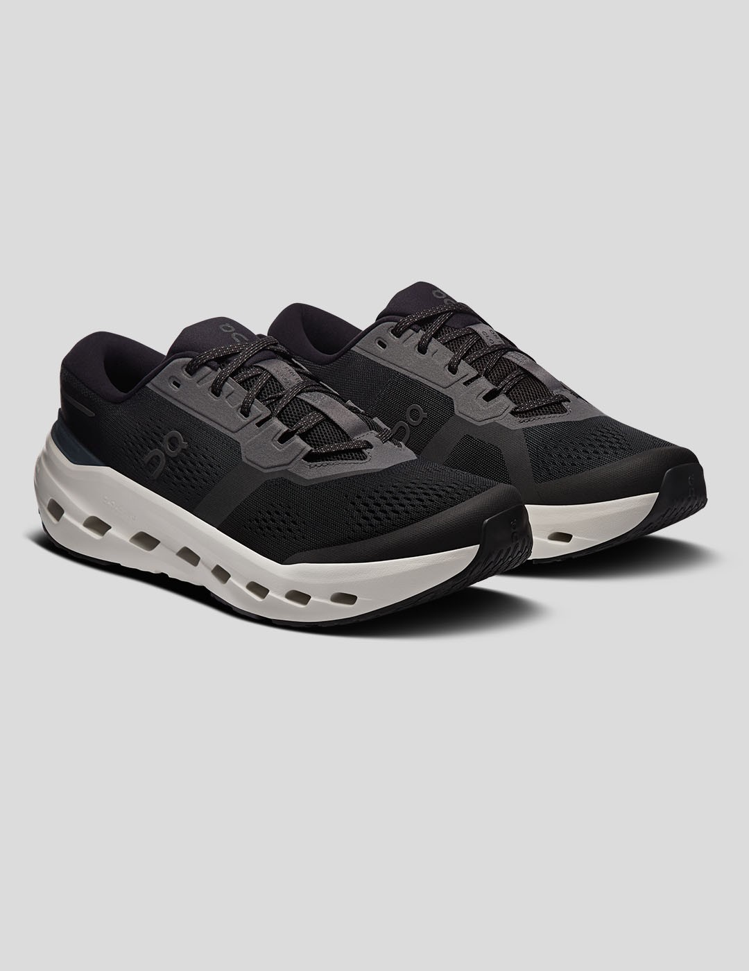 ZAPATILLAS ON RUNNING CLOUDRUNNER 3  BLACK-IVORY