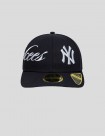GORRA NEW ERA NY YANKEES MLB SIDE SCRIPT 59FIFTY LOW PROFILE NAVY