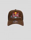 GORRA NEW ERA RED BULL F1 DISTRESSED CORD TRUCKER    BROW